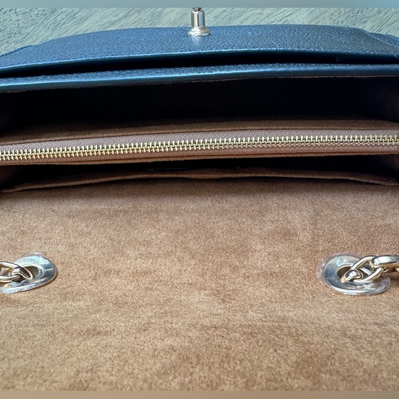 Coach Black Leather Shoulder Bag with Gold Chain - Picture 6 of 6